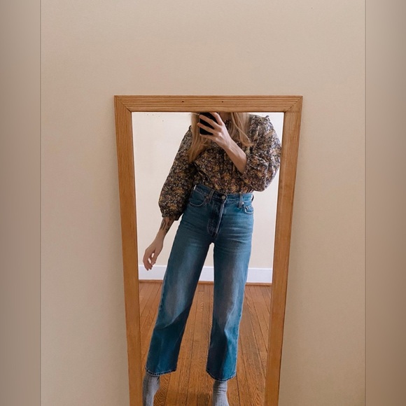 Universal Thread Flower Blouse - Picture 2 of 6